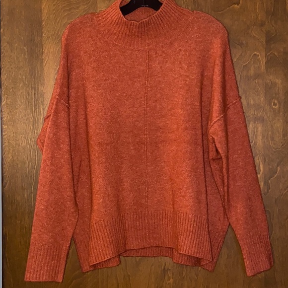 Vince Camuto Sweaters - Vince Camuto sweater
